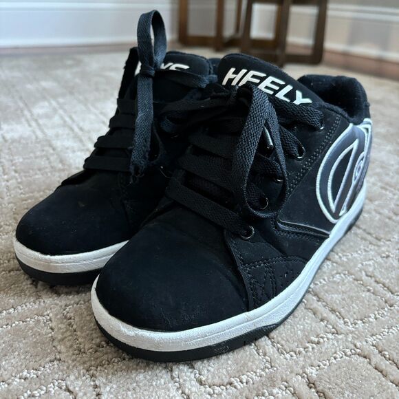 Heelys Propel 2.0 Skate Shoes With Wheels Youth Size 4 Wheeled Sneaker Black - Picture 2 of 9